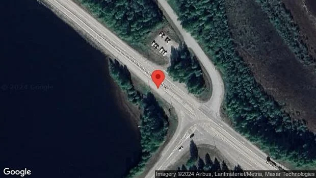 Havererad lastbil stör trafiken på väg 373