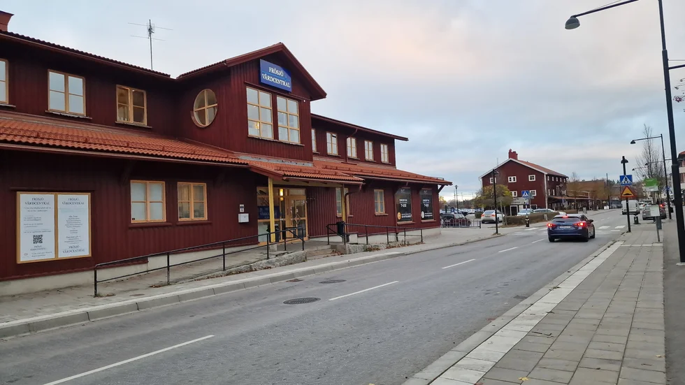 Den privata vårdgivaren Frösjö vårdcentral i Gnesta varnas av regionen.