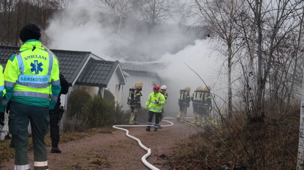 Familjen som äger fritidshuset i Sjundhult är tacksamma för alla inblandade parter, som varit delaktiga i att huset kunde räddas.