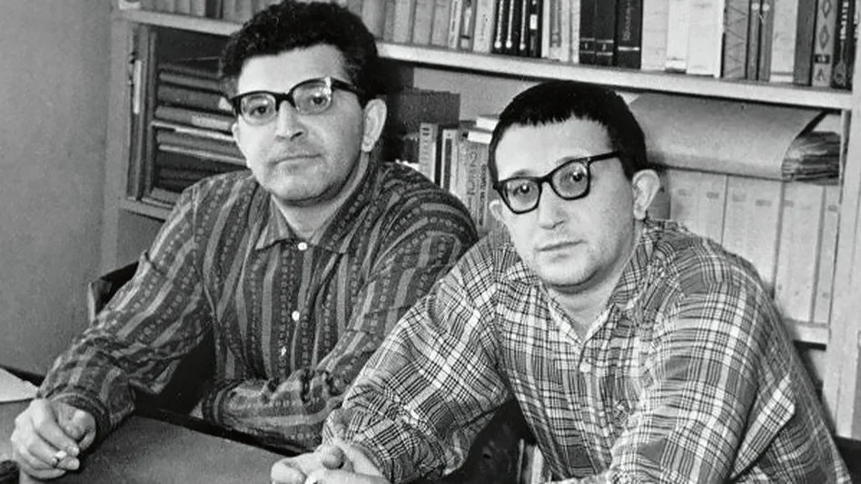Författarduon Arkadij (1925–1991) och Boris (1933–2012) Strugatskij är kända världen över för sina science fiction-romaner. Bland deras böcker kan man nämna "Picknick vid vägkanten" och "En miljard år före världens slut".