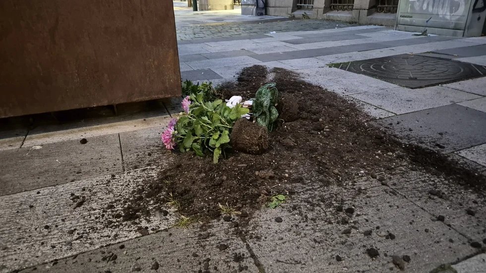 Så här såg det ut utanför ABF-huset i hörnet Kungsgatan/Fristadstorget på onsdagsmorgonen.