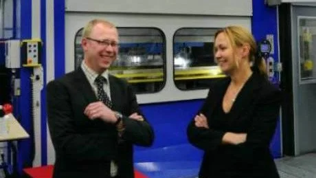 På torsdagen presenterade Elfa i Västervik sin största investering någonsin. Vd Jörgen Nilsson och fabrikschef Sylvia Sundell.