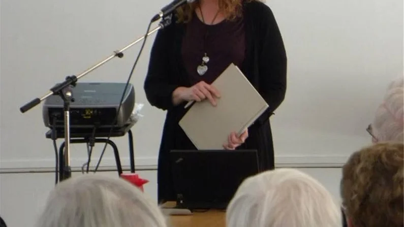 Annika Halvarsson, chef på apoteket Hjärtat i Ankarsrum, kunde ge lugnande besked till PRO-medlemmarna om apoteketes bemanning och öppettider.