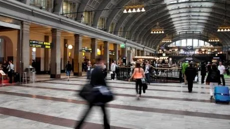 Geocachar kan hittas på alltifrån Stockholms centralstation...Foto: Shutterstock.com