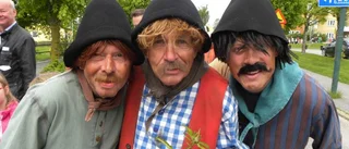 Jätteparad invigde barnkulturfestival i Vimmerby