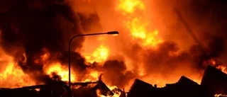Järnförädling i lågor efter explosioner