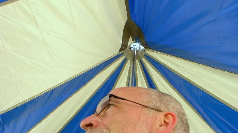 Janne Näsströms trolleritält blir varitétält i sommar.