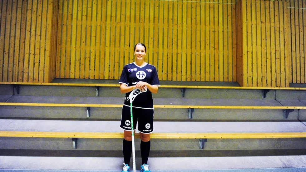 Emma Stenborg är tillbaka i Västerviks sporthall och WIBK. Med sin erfarenhet från spel i högstaligan med Linköping ska hon hjälpa moderklubben i tvåan.