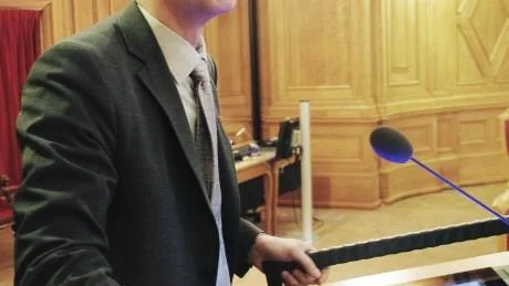 Jörgen Andersson blev politiker först i 40-årsåldern, nu är riksdagens talarstol hans hemmaplan.
