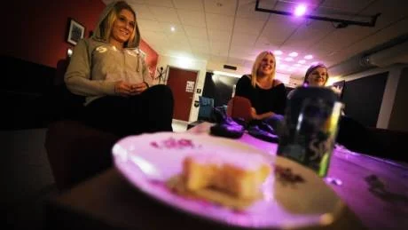 Stina Winnerström, Ellinor Kjellén och Johanna Nilsson brukar fika på Mejeriet.