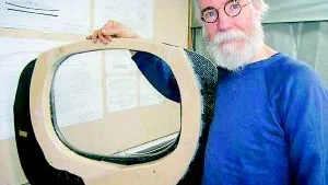 Väst till öst. Långseglaren Sven Yrvind blir västervikare.