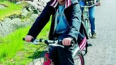 På hemmaplan. Västrumsborna Sune Werdin med sonen Kenny har kört loppet sex gånger.