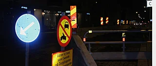 Bus med skyltar orsakade kaos
