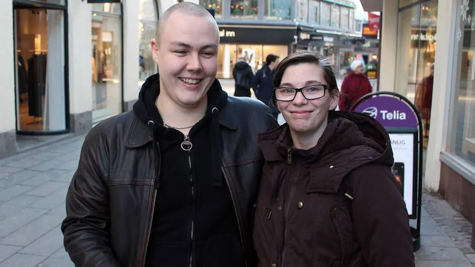 Med en månadsbudget och förmågan att pruta grejar paret  Niclas Daniels och Desirée Lindsröm januari utan problem.