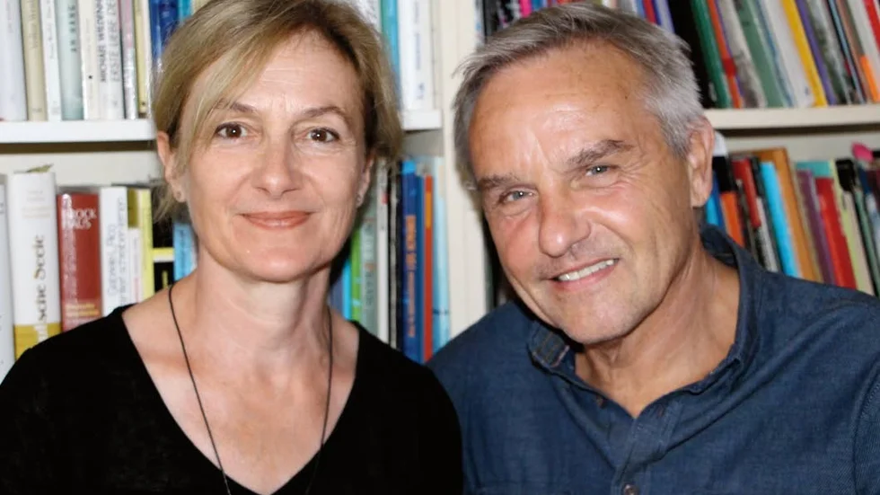 Dansk duo. Äkta paret Glargaard och Andersen har ur närmare sex hundra brev sammanställt en brevsamling om konst, vin, blommor och om kärlekens gränser.