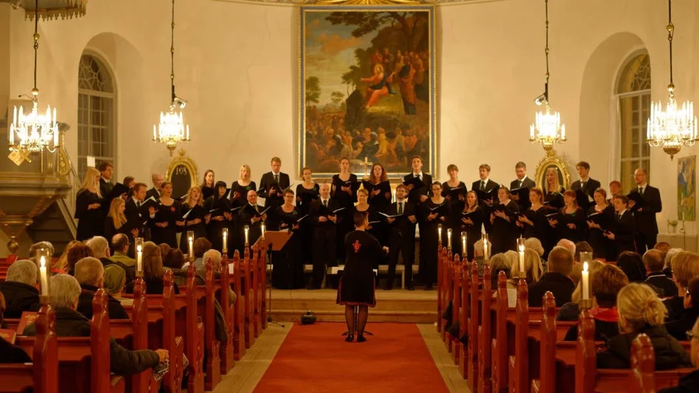 Stämningsfullt. Bilden är från Chorus Lins julkonsert när den gavs i Törnevalla kyrka 30/11.