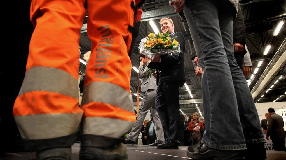 Motalaföretaget lämnar Motala. Mättjänsts vd Tomas Knutsson prisades två året i rad på företagsmässan Motala Expo. 2011 blev Mättjänst Årets Motalaföretag. Nu flyttar man verksamheten till Linköping.