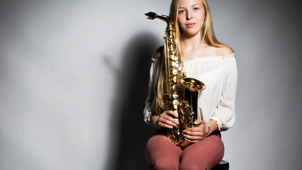 Saxofonist. Anna Johansen ska uppträda tillsammans med en ensemble från musikutbildningen Lilla Akademien på kungens 70-årsfirande.