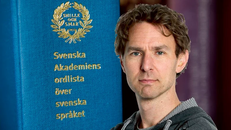 STOCKHOLM 20150408
Svenska Akademiens ordlista (SAOL). Svenskarna vänder sig hellre till internet än till sina uppslagsböcker. Men Svenska Akademiens Ordlista är den stora överlevaren i tryckt form. 
Foto: Nora Lorek / TT / kod: 11510