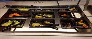 Moderat ute på matresa – nu ska skolmaten hamna under luppen