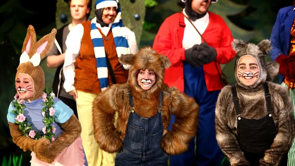 En hare och två ekorrar. Disa Bäck, Johan Furuhjelm och Beata Holmlid.