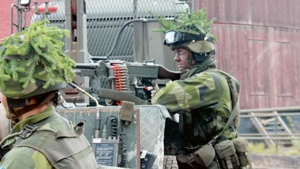 400 hemvärnssoldater från Eksjö sammanstrålade i Eksjö för att öva på sina uppgifter.