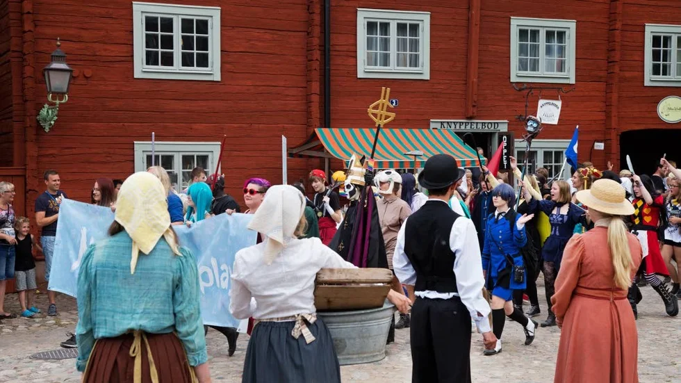 Kulturkrock i Gamla Linköping.