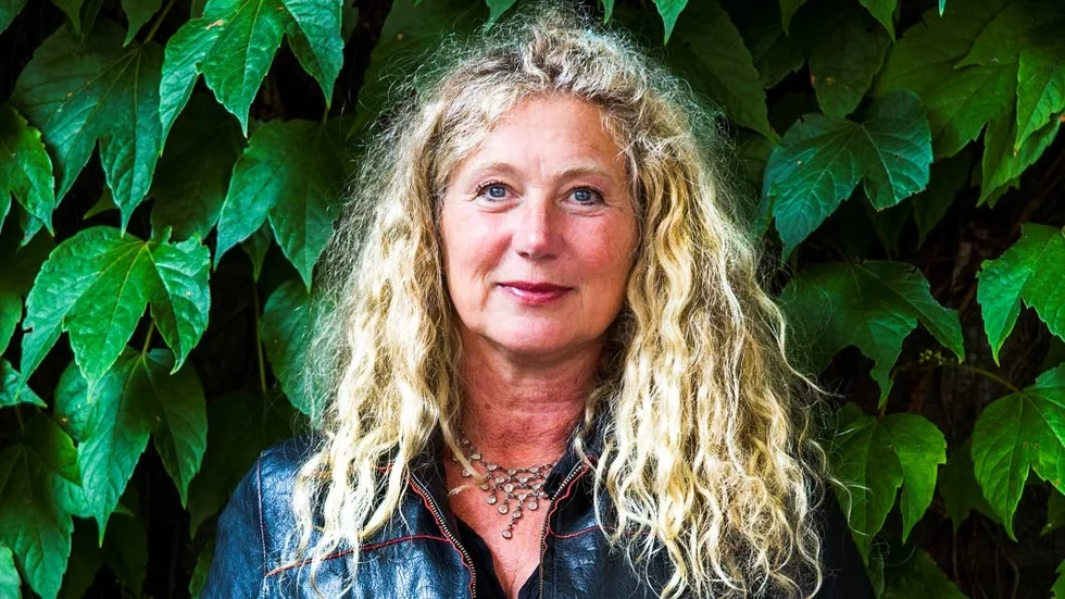 Författaren. Charlotta von Zweigbergk är journalist och författare. "Fattigfällan" är hennes elfte bok.