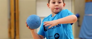 SPORTLOVSBILDEXTRA: Många unga tog chansen att prova på handboll