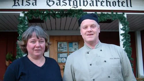 Kisa Wärdshus Amy Hedlund och Håkan Jernelius tar i april nästa år över Kisa Gästgivarehotell. Foto: Lars-Göran Bexell