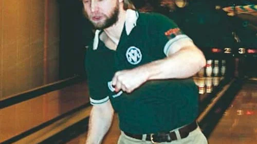 Där satt den! VBK:s Stefan Robertsson knyter näven efter sin tolfte strike.