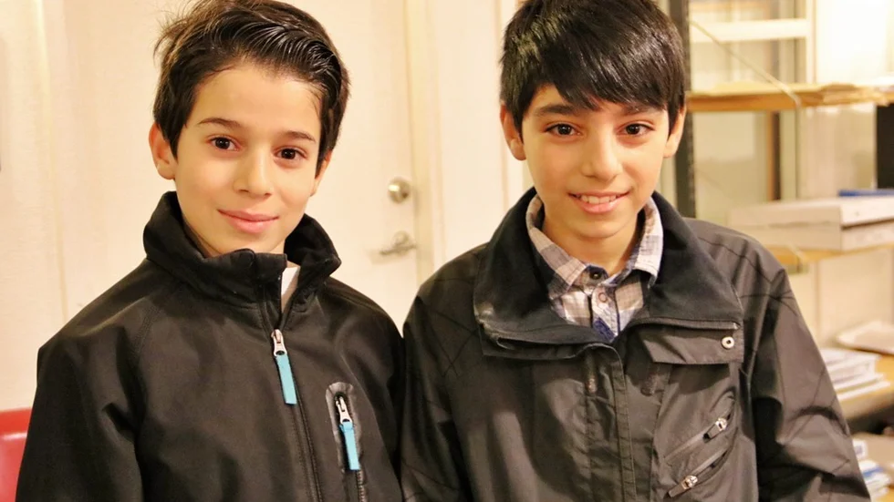 Yahaya Alzuhaele 11 år och Mohammed Alzuhaele 12 år var två av alla de barn och vuxna som närvarade under kvällen.