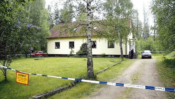 De tre häktade och misstänkta för mordet i Gullringen har medgivit att de besökt mordplatsen (huset på bilden) men förnekar att de mördat 25-årige Jimmie Gustavsson.