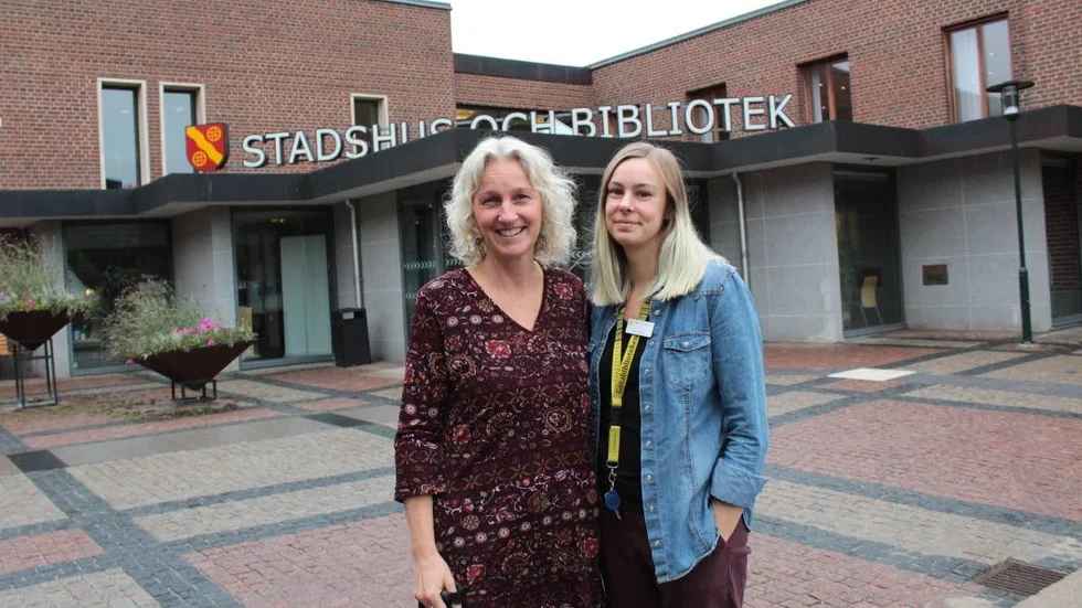 Lotta Lindström och Anna Hagelin är båda hemmaodlare och köper ofta kläder i Second hand-butiker.