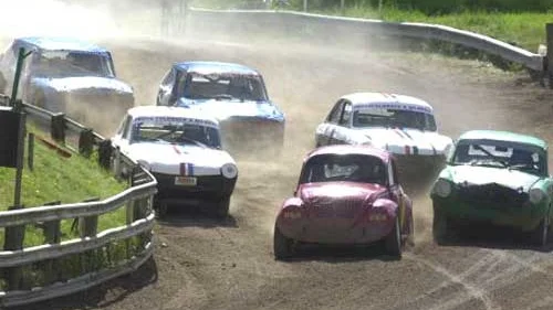 Snart smäller det! Mellan onsdag och söndag är det stor motorfest i Vimmerby då Semesterracet går av stapeln. Foto: Magnus Strömsten