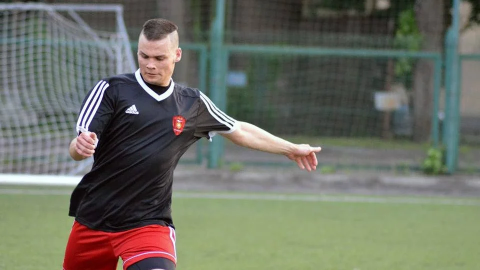 Fritid. När han inte är upptagen med studierna lirar Gustaf Kallryd fotboll i det lettiska division 2-laget FK Lielupe.