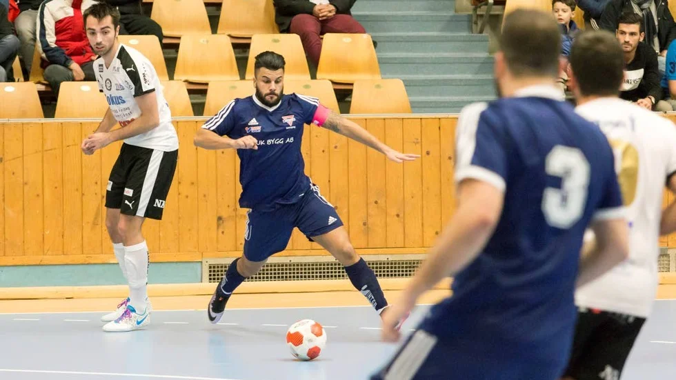 Försökte. Kerar Al Hamed var bland de bättre i KFUM.