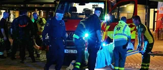 BLÅLJUS: Kvinna räddades från drunkning i hamnen