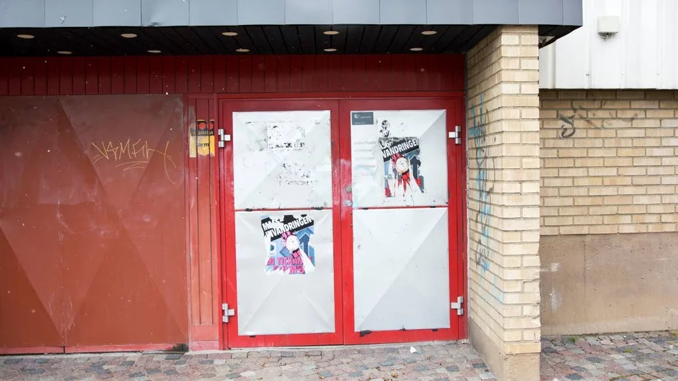 Nazistiska propaganda som denna på en byggnad i centrala Mjölby ökar kraftigt, enligt en ny granskning.