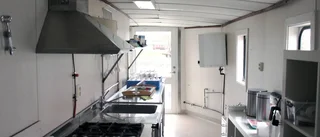 Båt med servering vid slottet stoppas