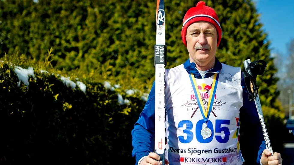 Thomas Sjögren Gustafsson kämpade i 22 timmar innan han tvingades bryta när han tappat synen.