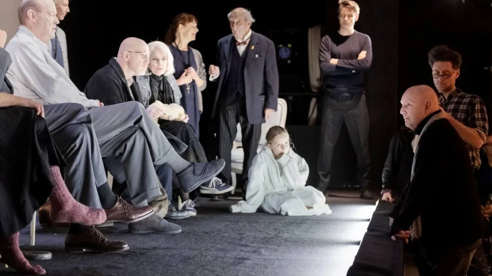 Måste alla vilja se “Adante” av Lars Norén?