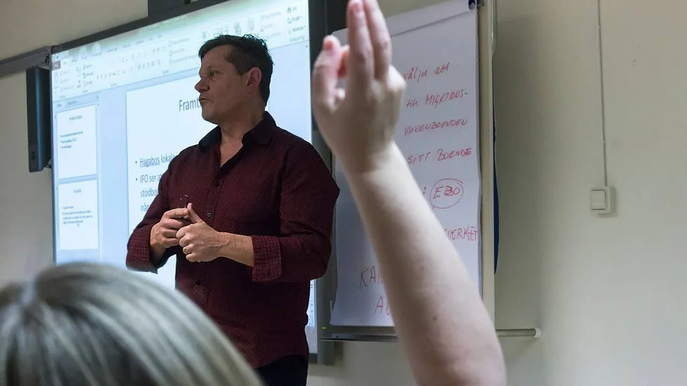 DAGSLÄGET. Socialnämndens ordförande Magnus Gustafsson (S) gick igenom Vadstena kommuns nuvarande åttaganden gentemot ensamkommande flyktingungdomar.