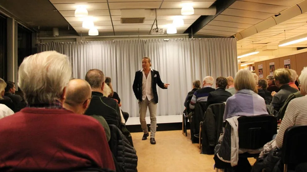 Leva. "Man ska inte vara så ängslig av sig", säger Björn Ranelid.