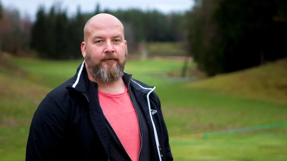 Hemvändare. Efter nio säsonger i Norge vänder Jimmy Johansson hem och blir ny banchef på Motala GK.