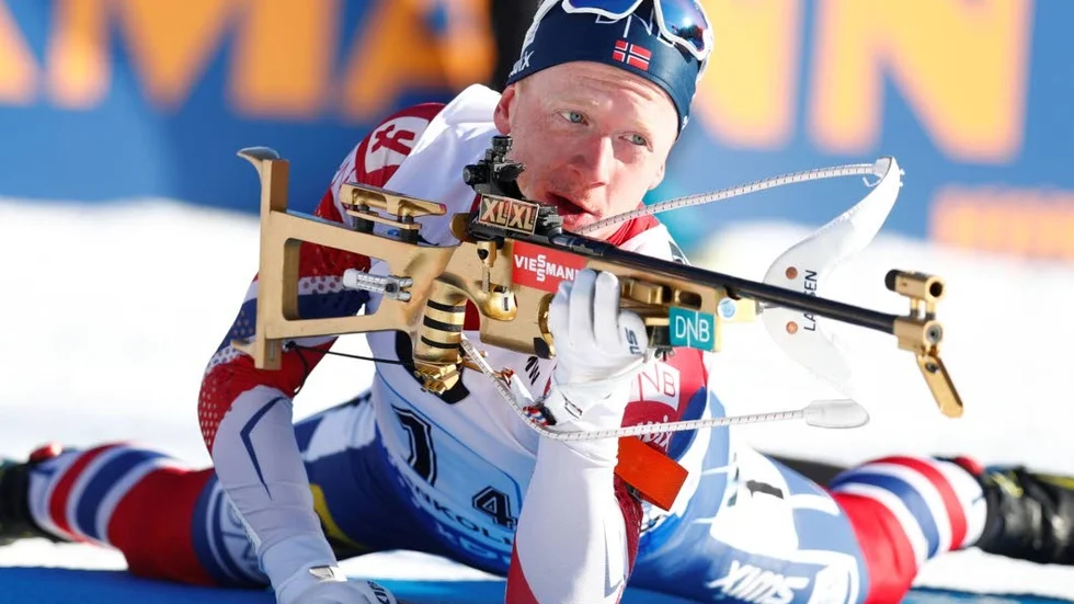 Skidskytte. Lätt som en plätt eller?

På lördag kan du testa, i Gamleby.

På bilden: Johannes Thingnes Bø under stafetten i skidskytte i Holmenkollen förra året.