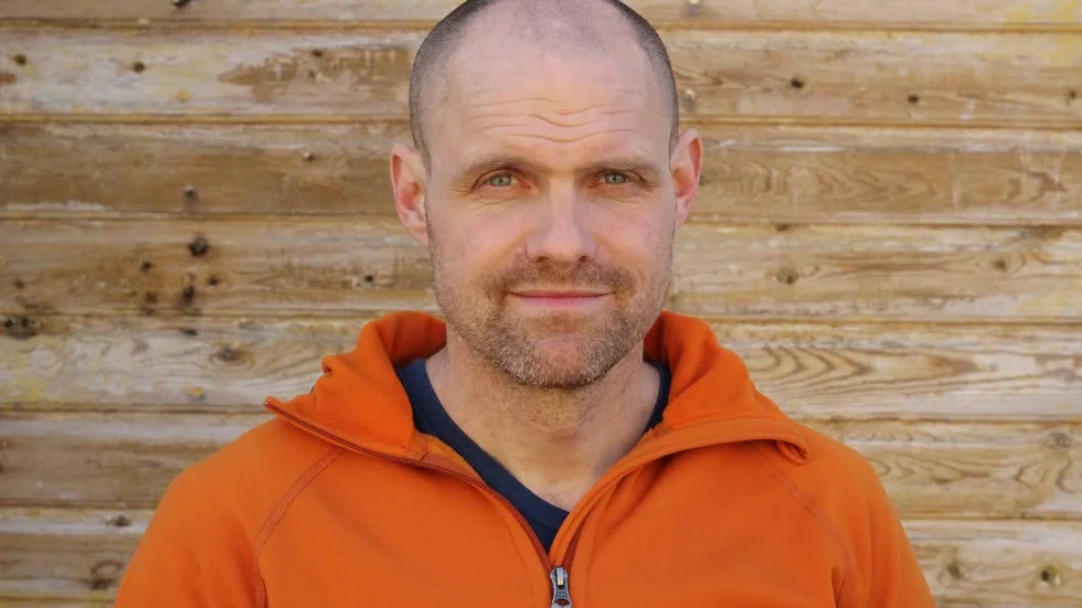 Johannes Löf är föreningslots i Västerviks kommun. Kommunen bjuder in ideella till frukost.