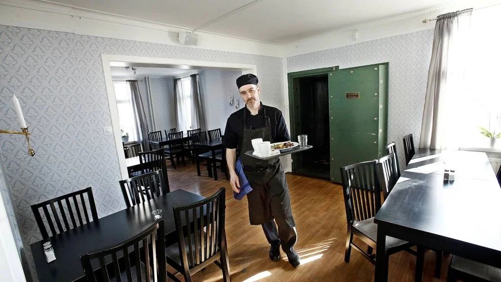 Lunch. "Luncherna är själva hjärtat för mig", säger Pontus Wallqvist då han plockar av efter alla lunchgästerna.