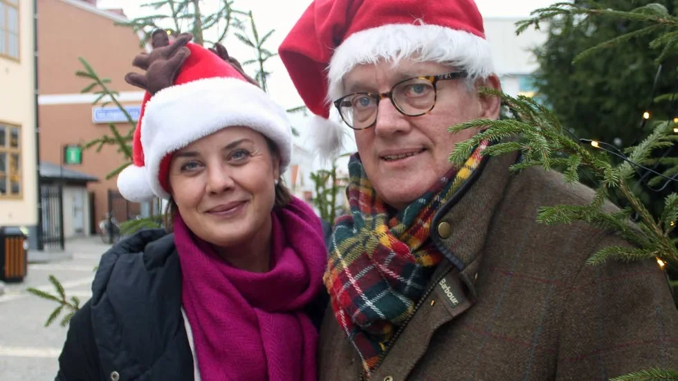 Anna Grandalen och Bernt Falk från Västerviks Rotaryklubbar hoppas på många deltagare vid lördagens tomteparad.