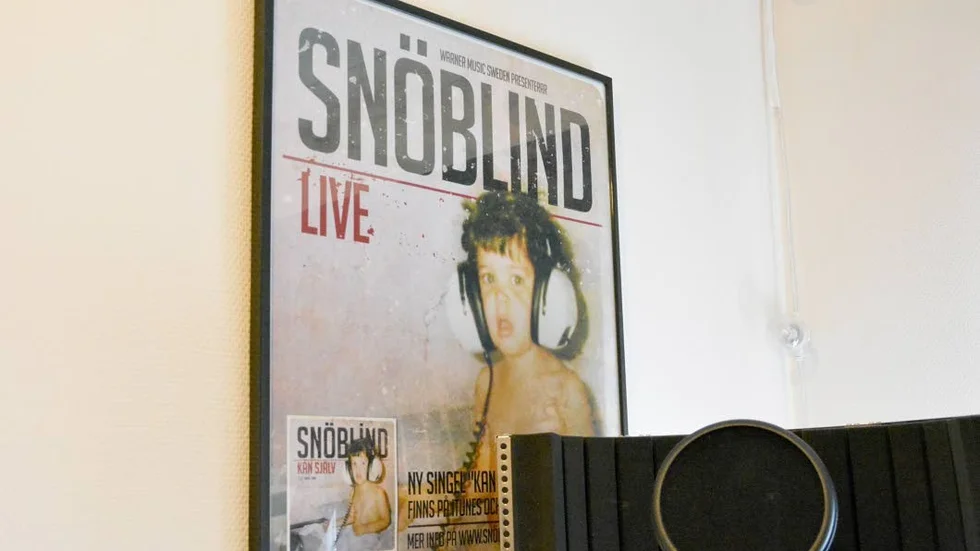 Skivomslagen gör Jim gärna själv. Det här är bandet Snöblinds första album och bilden är Jim när han var liten.